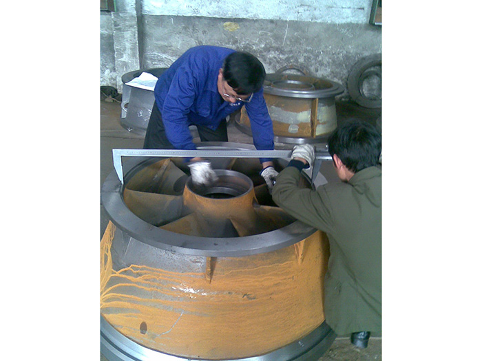 Machining parts of large scale diagonal flow pump